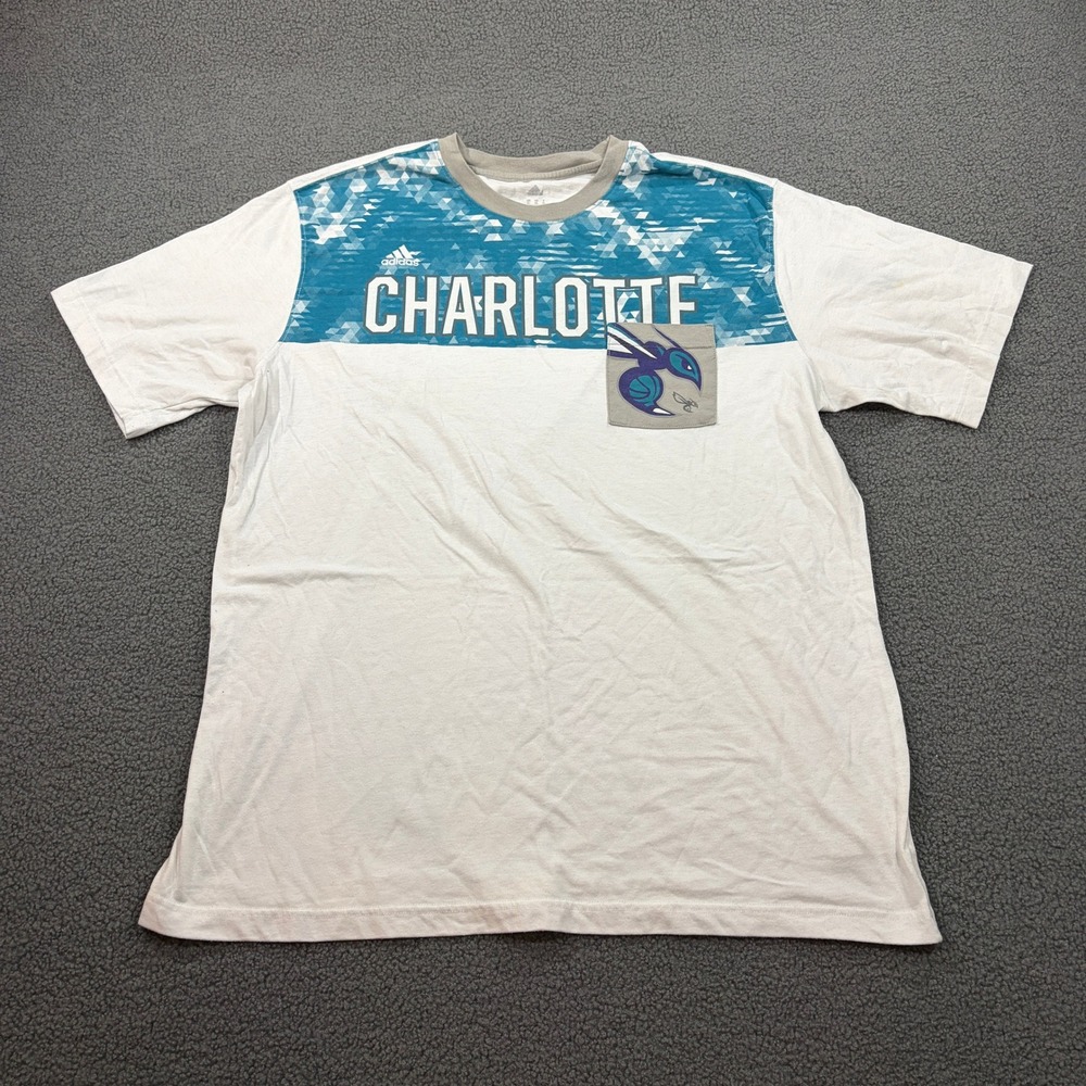 Adidas T Shirt Mens XL White Charlotte Hornets Pocket Geometric Graphic Tee 8078